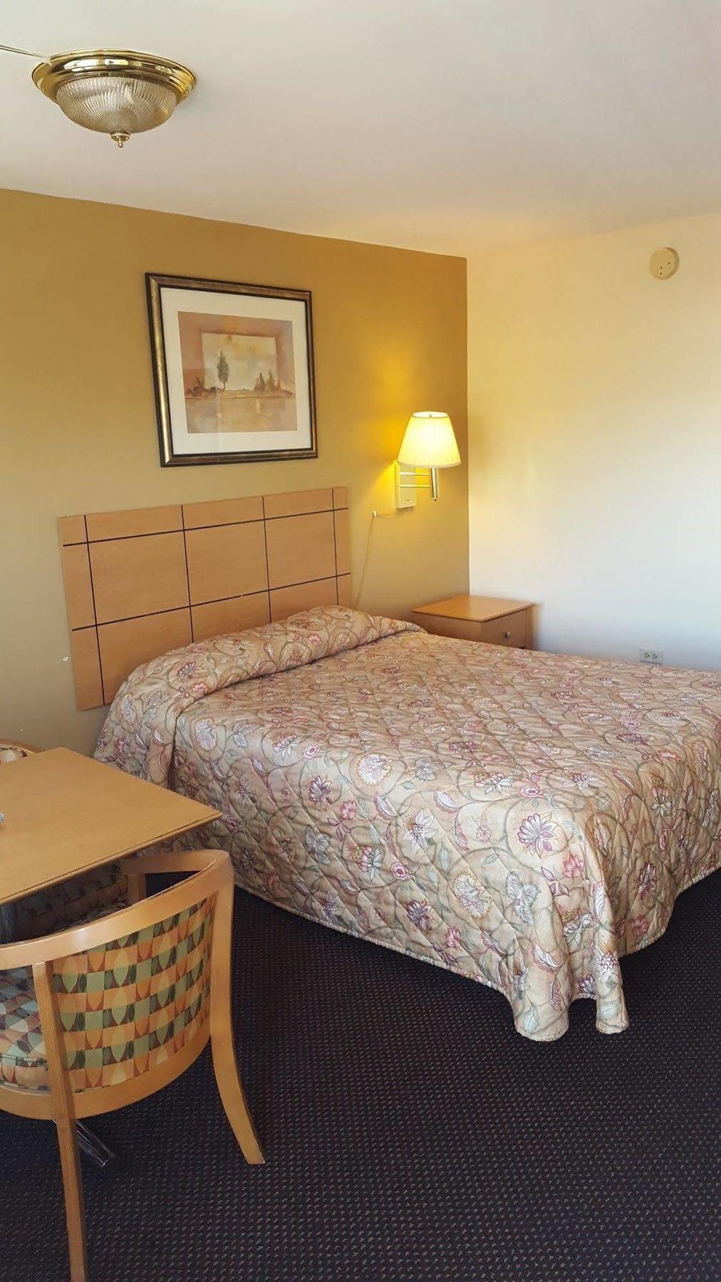 New Relax Inn Bridgeview Ngoại thất bức ảnh